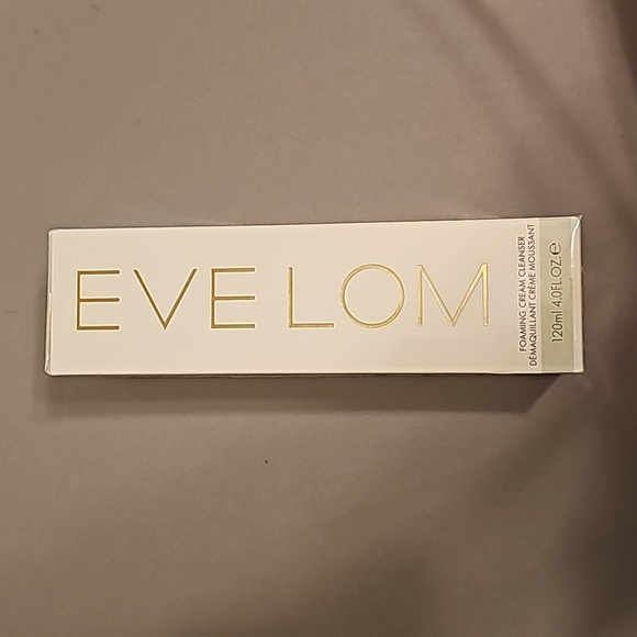 Eve Lom Foaming Cream Cleanser - Picture 9 of 11